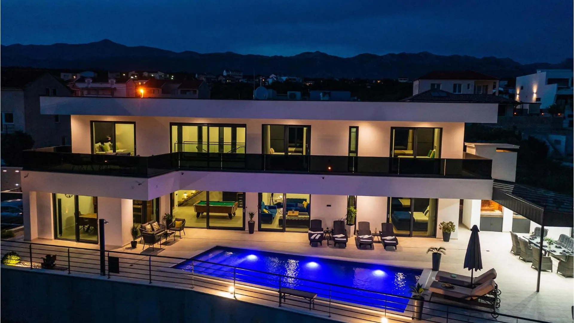 Villa Hill Maslenica Holiday home