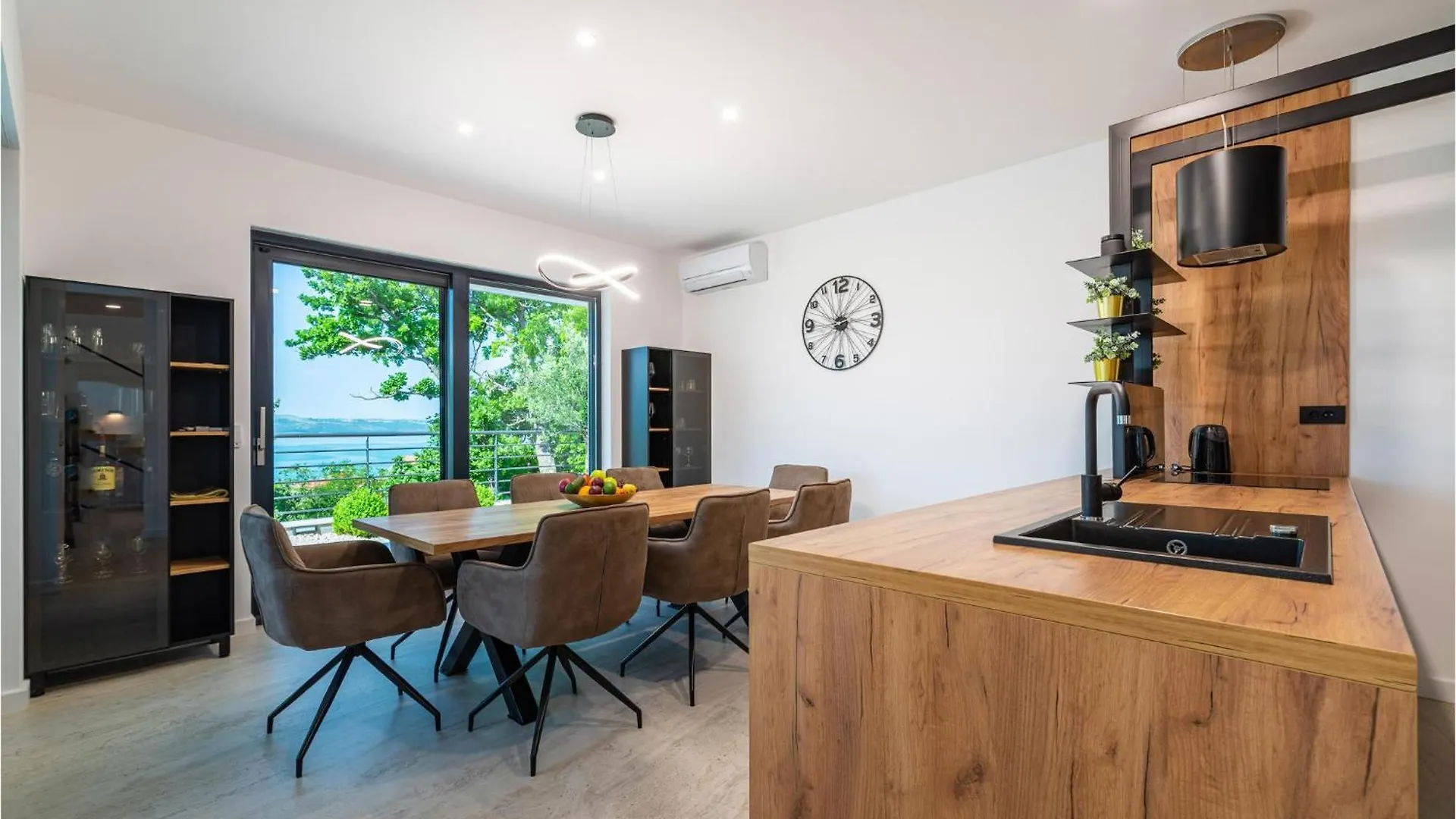 Villa Hill Maslenica Holiday home